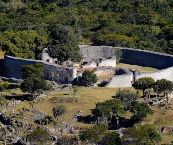 Zimbabwe Safari and expeditions with Sarah Tours
